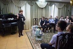 «Подросток ищет героя»